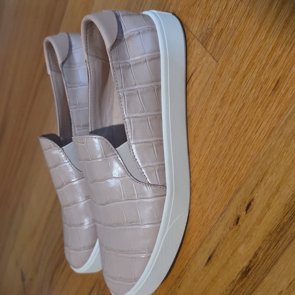 Cole Haan GRANDPRO SPECTATOR 2.0 SLIP ON SNEAKER: Size 6 - Picture 5 of 6